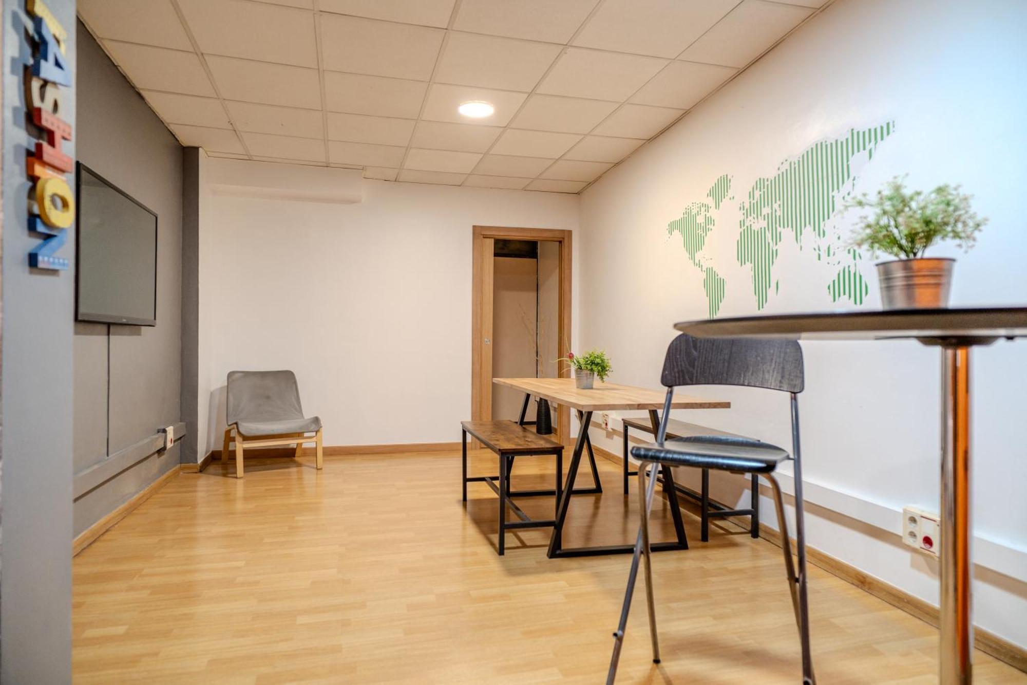 Holidaysbcn Rooms — Billeder 2